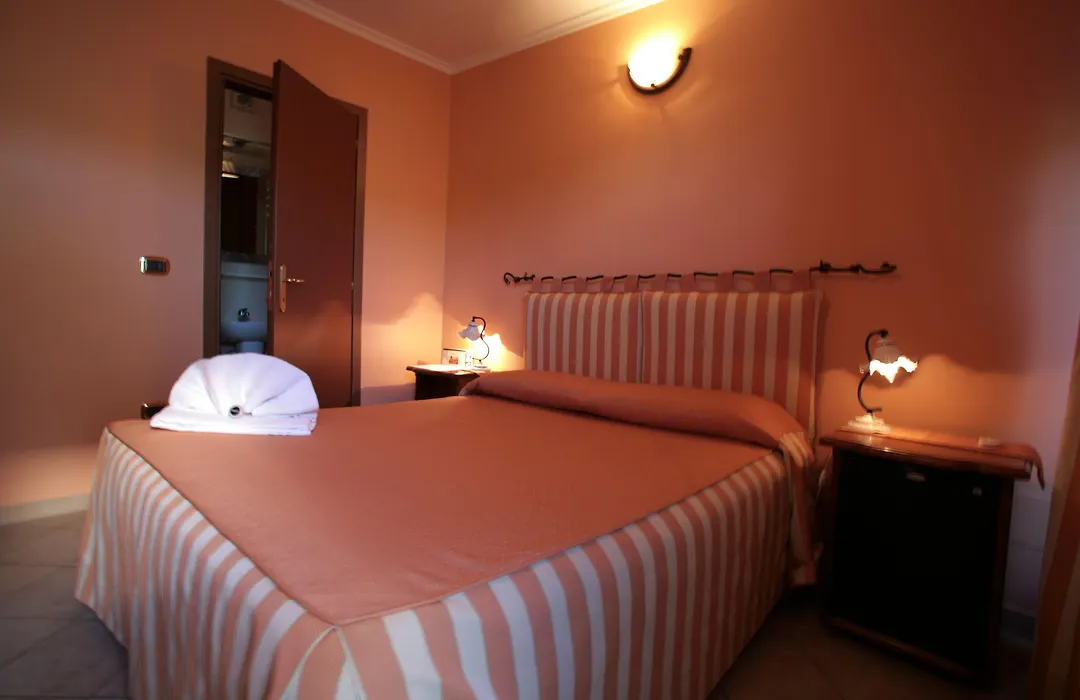 Airport Hotel-1